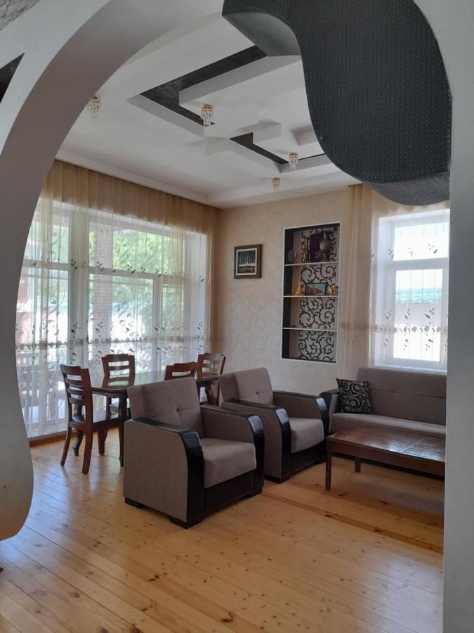 Raffles Garden Villa Qabala Extérieur photo